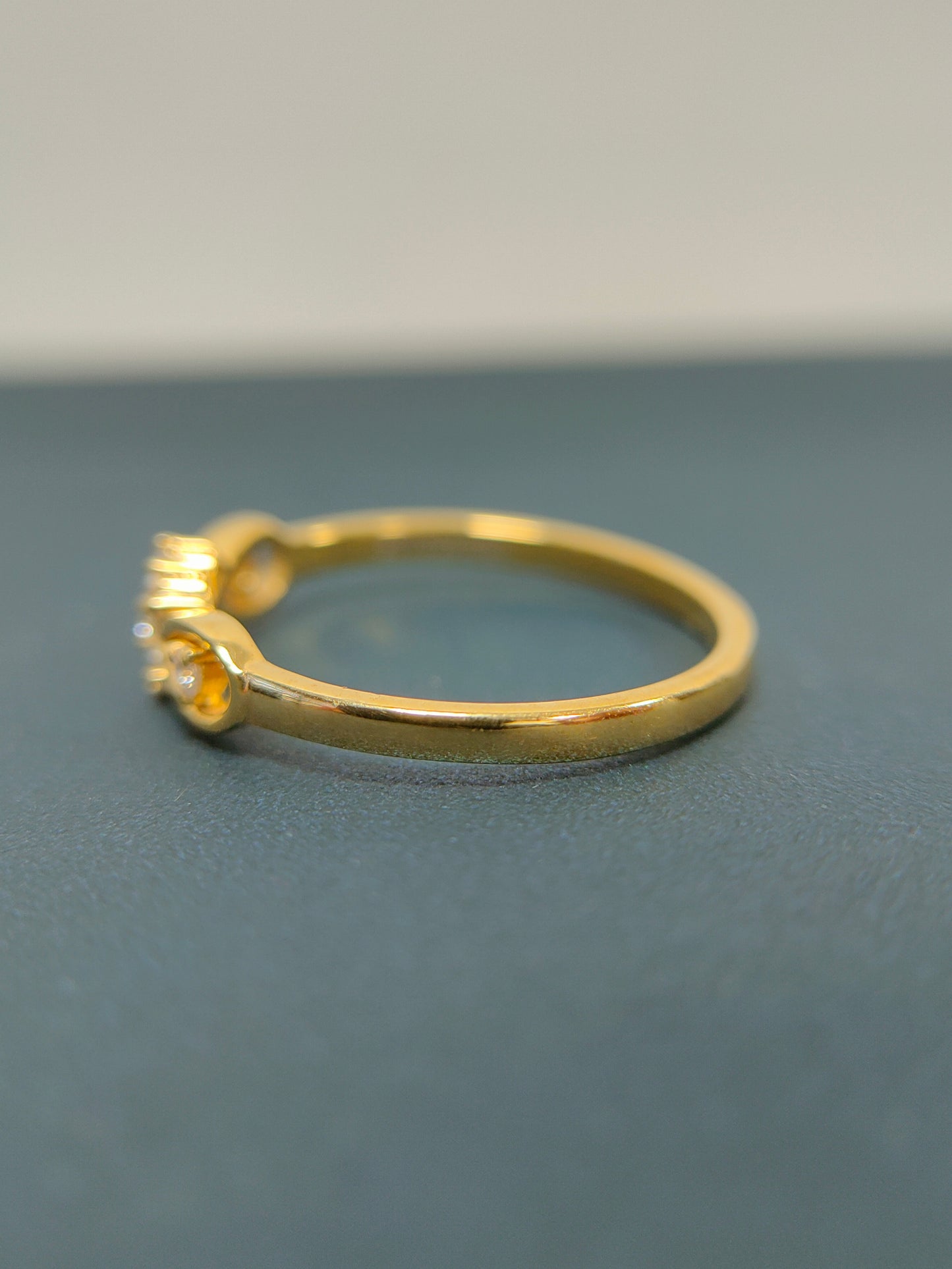 minimalist daily wear lab grown diamond ring