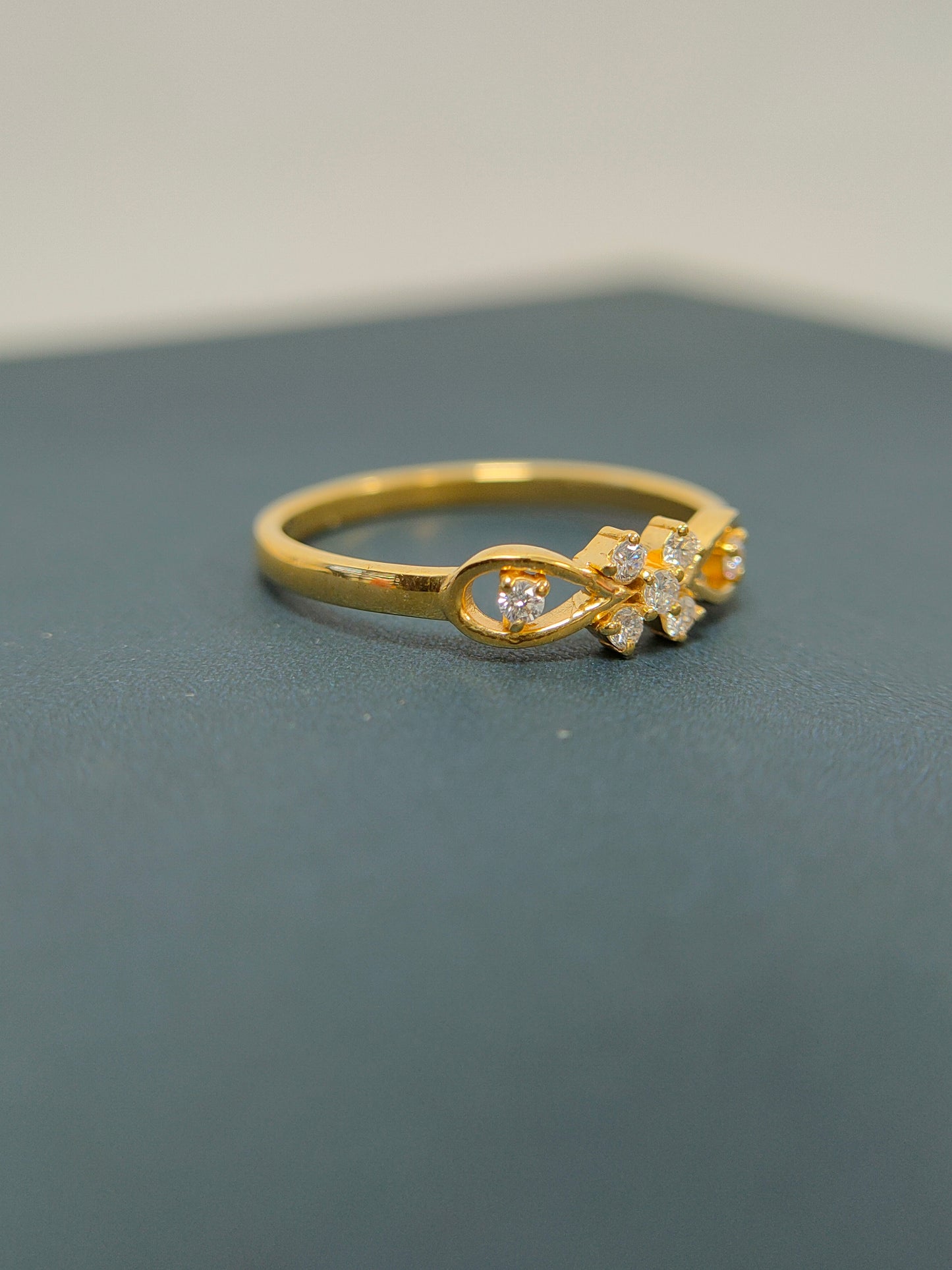 minimalist daily wear lab grown diamond ring