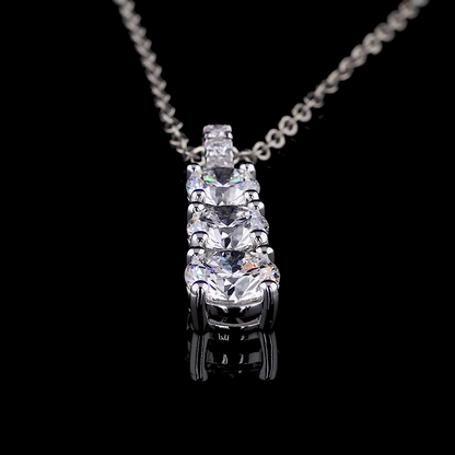 The Trio | 3.25 Carat Graduated Three Stone Round Diamond Drop Pendant