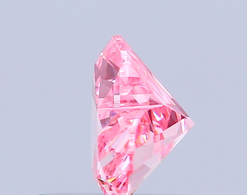 heart 0.75 carat fancy vivid pink vvs2  vg vg slight