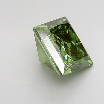 PRINCESS 1.51 CARAT FANCY VIVID GREEN VVS2  VG Good NONE