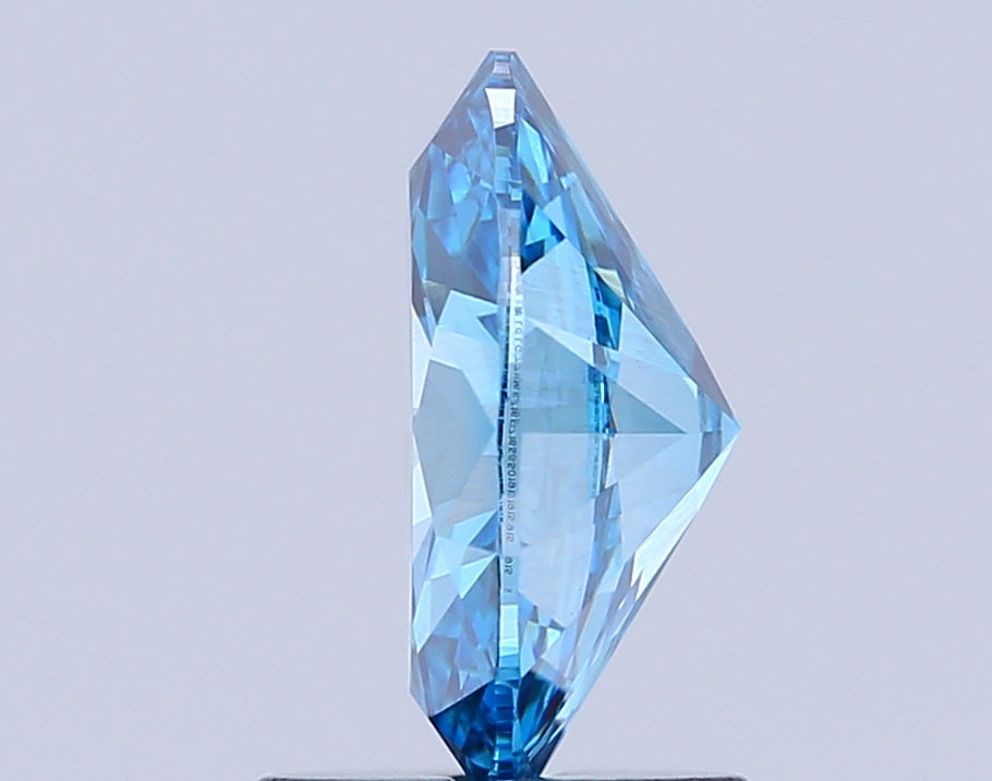 oval 1.5 carat fancy vivid blue vvs2  vg vg none