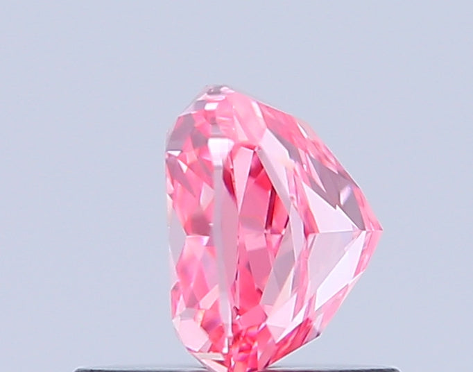 cushion 0.96 carat fancy vivid pink vvs2  vg vg strong
