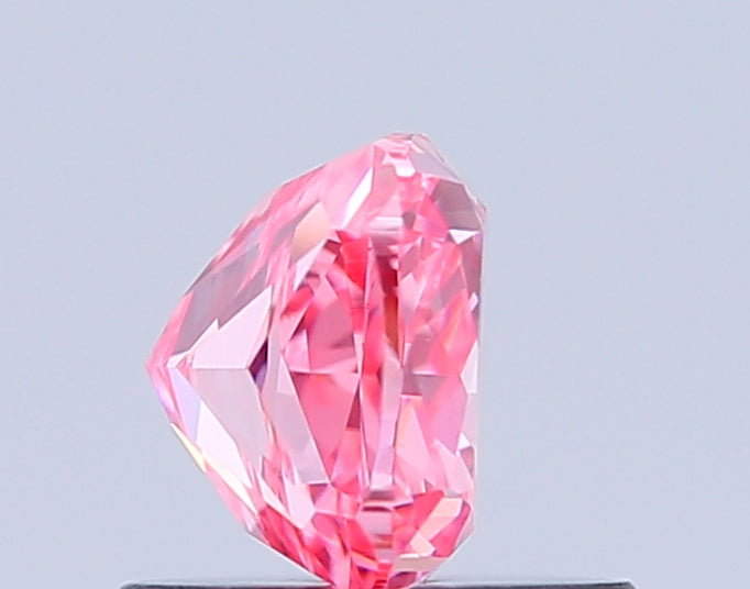 cushion 0.96 carat fancy vivid pink vvs2  vg vg strong