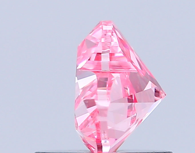 heart 0.87 carat fancy vivid pink vvs2  vg vg strong