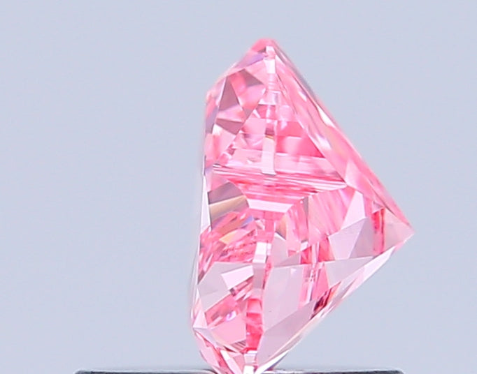 heart 0.89 carat fancy vivid pink vvs2  vg vg strong