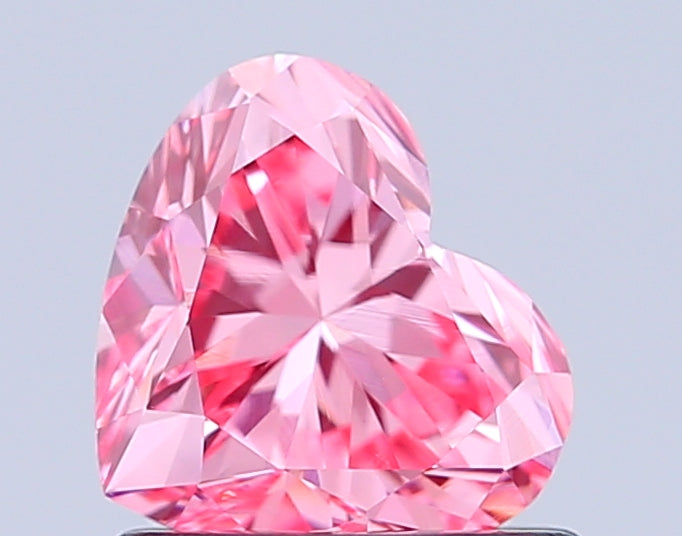 heart 0.89 carat fancy vivid pink vvs2  vg vg strong