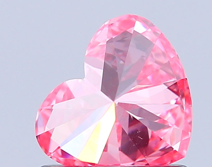 heart 0.82 carat fancy vivid pink vvs2  vg vg strong