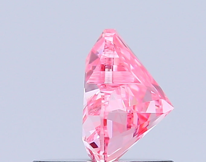 heart 0.78 carat fancy vivid pink vvs2  vg vg strong