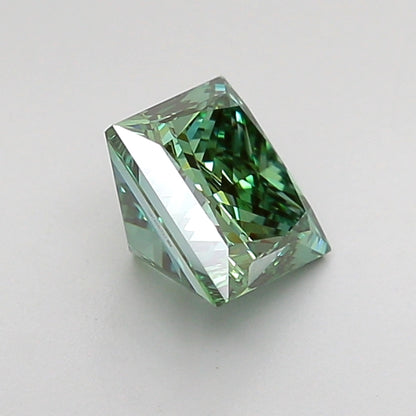 PRINCESS 0.98 CARAT FANCY VIVID GREEN VVS2  EX EX VERY SLIGHT