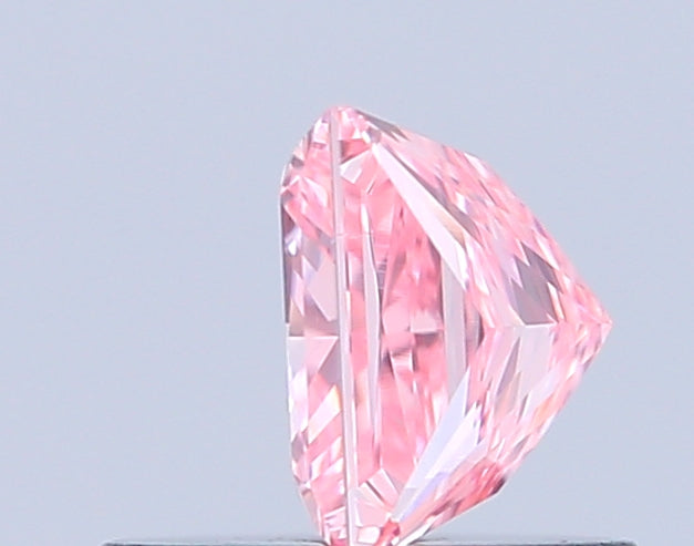 princess 0.75 carat fancy vivid pink vvs2  vg ex strong