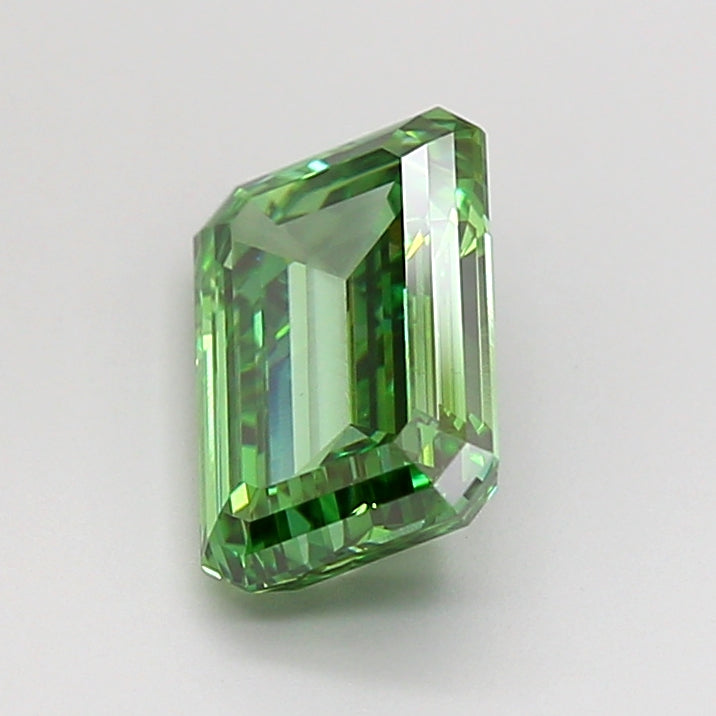 emerald 2.01 carat fancy vivid green vvs2  ex ex very slight