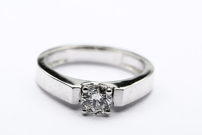 1 Carat Round Cut Diamond Six Prong Engagement Ring